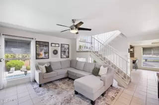 Photo #3: 6921718 Listing