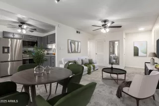 Photo #5: 6921817 Listing 