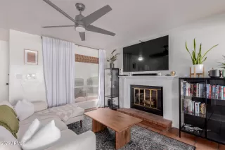 Photo #2: 6921826 Listing