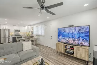 Photo #1: 6921836 Listing 