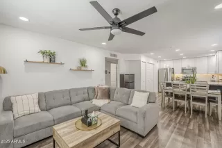 Photo #5: 6921836 Listing 