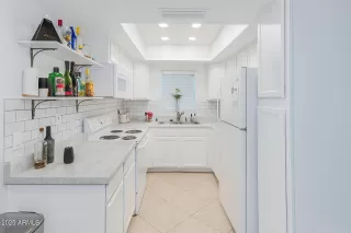 Photo #1: 6921956 Listing