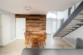 Photo #2: 6921956 Listing