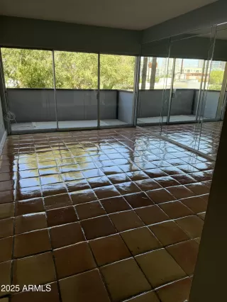 Photo #3: 6921999 Listing 