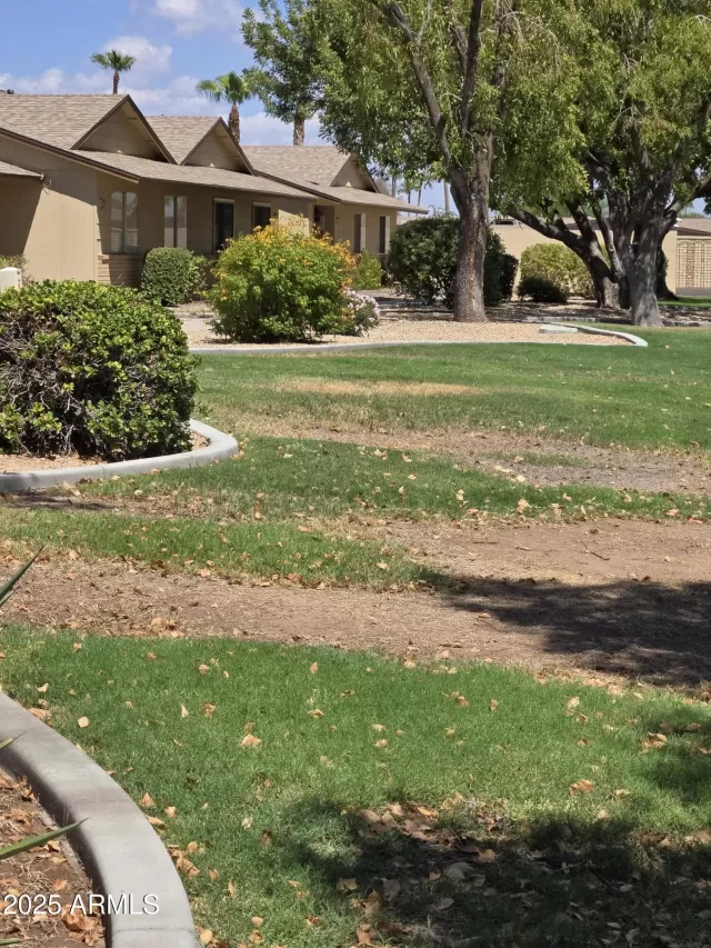 MLS: 6922000 Condo For Sale