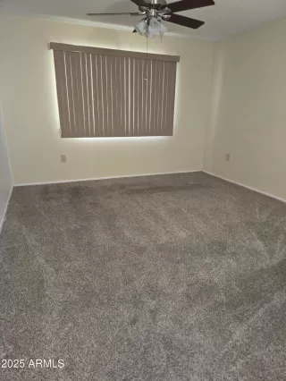 Photo #6: 6922000 Listing 