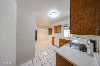 Photo #6: 6922097 Listing 