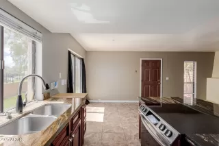 Photo #6: 6922127 Listing