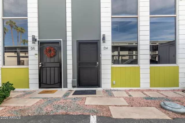 MLS: 6922357 Condo For Sale