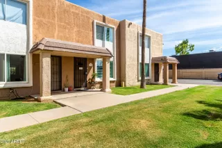 Photo #2: 6922424 Listing