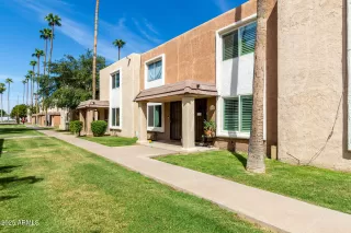 Photo #4: 6922424 Listing