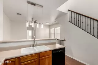 Photo #4: 6922470 Listing 