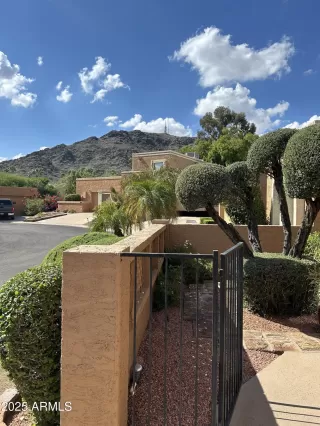 Photo #6: 6922584 Listing