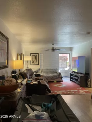 Photo #3: 6922653 Listing 