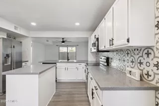 Photo #1: 6922672 Listing