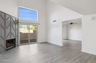 Photo #4: 6922672 Listing