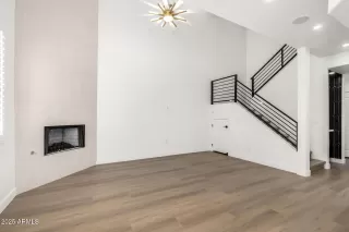 Photo #4: 6922736 Listing 