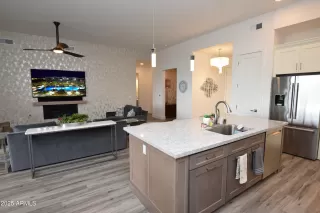 Photo #6: 6922742 Listing 