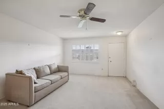 Photo #6: 6922798 Listing 