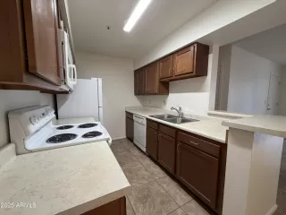 Photo #4: 6922905 Listing 