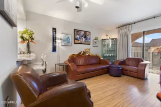 Photo #6: 6922910 Listing