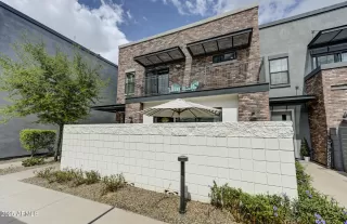 Photo #1: 6922924 Listing 