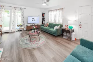 Photo #5: 6923165 Listing 