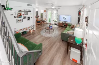 Photo #6: 6923165 Listing 