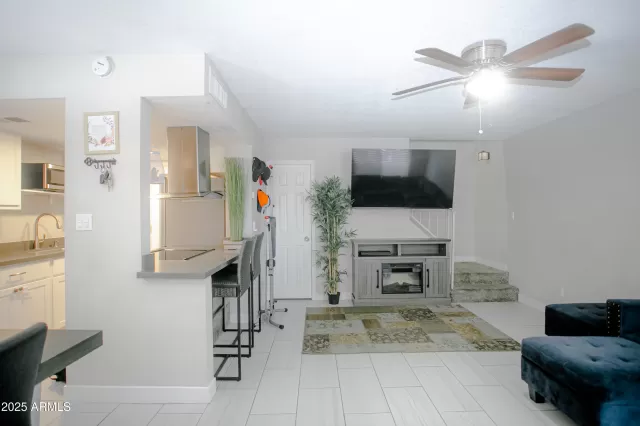 MLS: 6923299 Condo For Sale