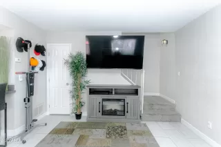 Photo #5: 6923299 Listing 