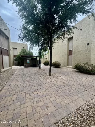 Photo #2: 6923322 Listing