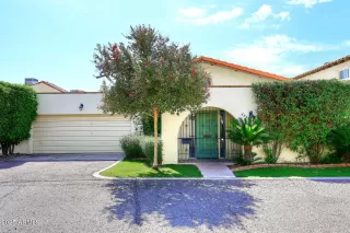 Photo #2: 6923331 Listing 