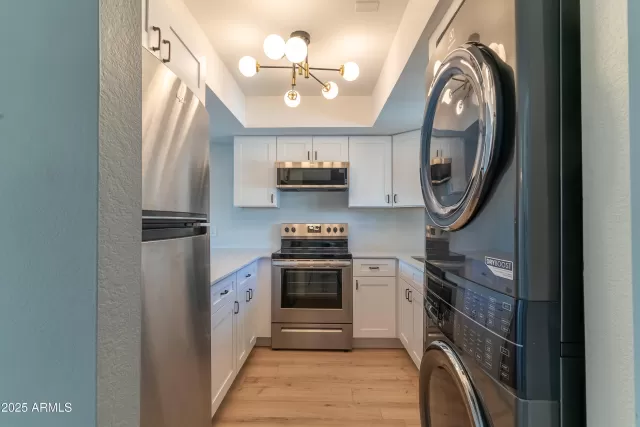 MLS: 6923381 Condo For Sale