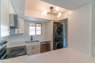 Photo #1: 6923381 Listing 