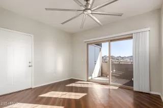 Photo #5: 6923401 Listing 