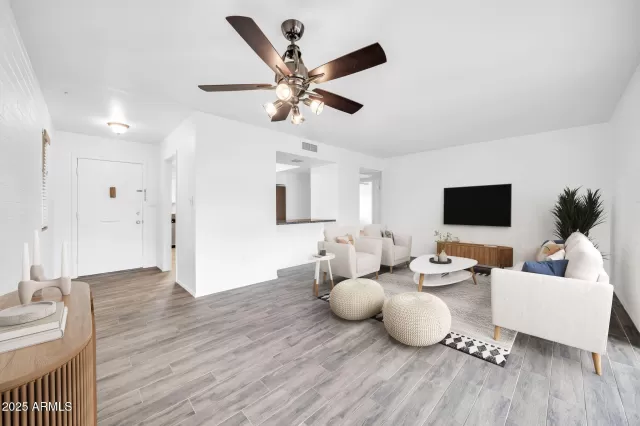 MLS: 6923411 Condo For Sale