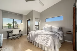 Photo #2: 6923441 Listing 