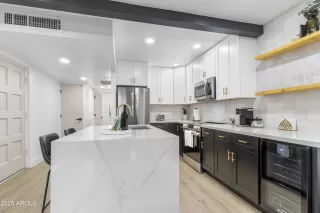 Photo #5: 6923471 Listing 