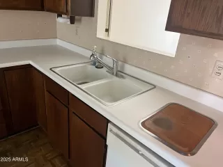 Photo #5: 6923542 Listing 