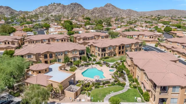 MLS: 6923572 Condo For Sale