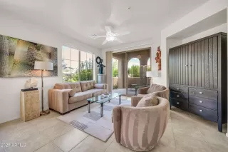 Photo #5: 6923572 Listing 