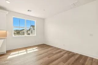 Photo #6: 6923591 Listing 