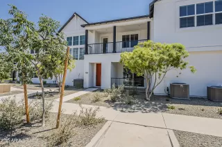 Photo #1: 6923684 Listing