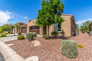 Photo #1: 6923837 Listing 