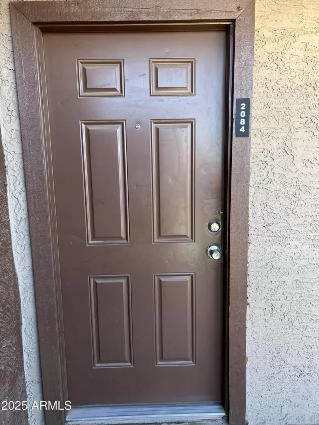 MLS: 6923864 Condo For Sale