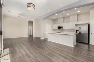 Photo #2: 6923971 Listing 