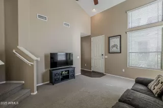 Photo #3: 6924051 Listing 