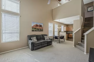 Photo #5: 6924051 Listing 