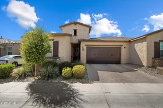 Photo #2: 6924102 Listing