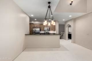 Photo #2: 6924319 Listing 